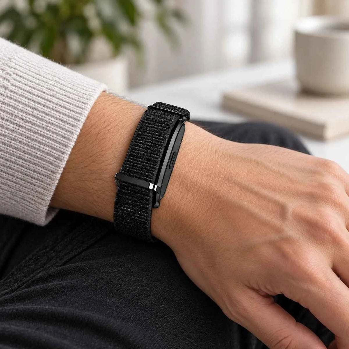 Salam Wristband SQ968Safi | Screen-Free Smart Zikr Wristband with Prayer Reminder